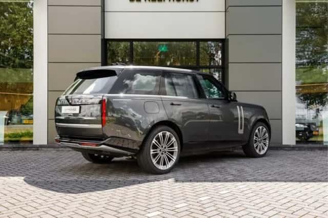 Land Rover Range Rover (2024) thumbnail 2