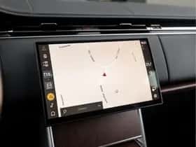 Land Rover Range Rover (2024) thumbnail 16