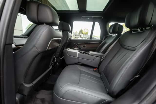 Land Rover Range Rover (2024) thumbnail 6