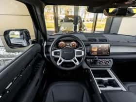 Land Rover Defender (2025) thumbnail 11