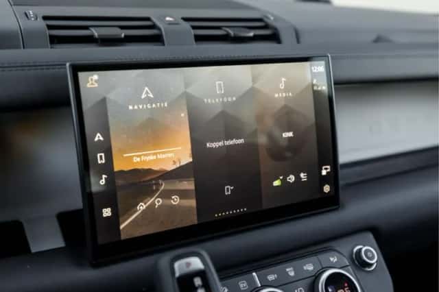 Land Rover Defender (2025) thumbnail 12