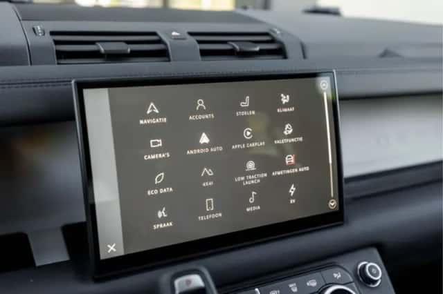 Land Rover Defender (2025) thumbnail 13