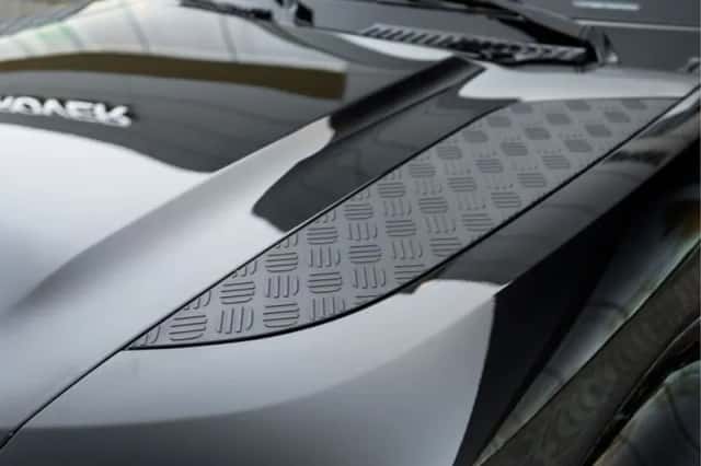 Land Rover Defender (2025) thumbnail 24