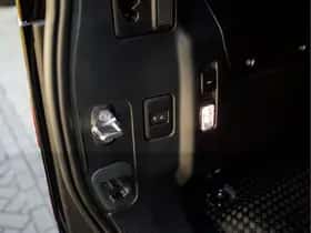Land Rover Defender (2025) thumbnail 33