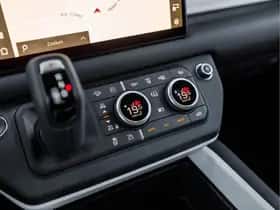 Land Rover Defender (2025) thumbnail 40