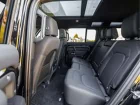 Land Rover Defender (2025) thumbnail 5
