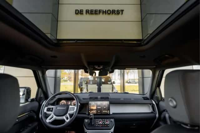 Land Rover Defender (2025) thumbnail 45