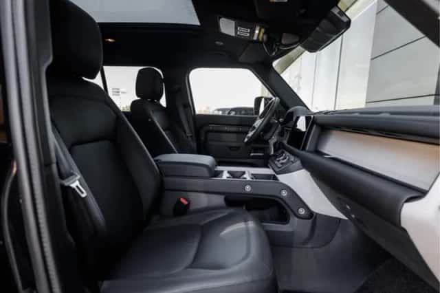 Land Rover Defender (2025) thumbnail 47