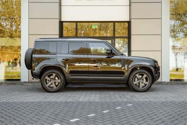 Land Rover Defender (2025) thumbnail 9