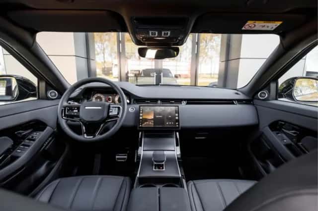 Land Rover Range Rover Evoque (2026) thumbnail 18