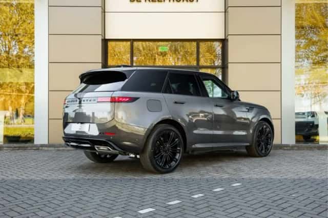 Land Rover Range Rover Sport (2026) thumbnail 2