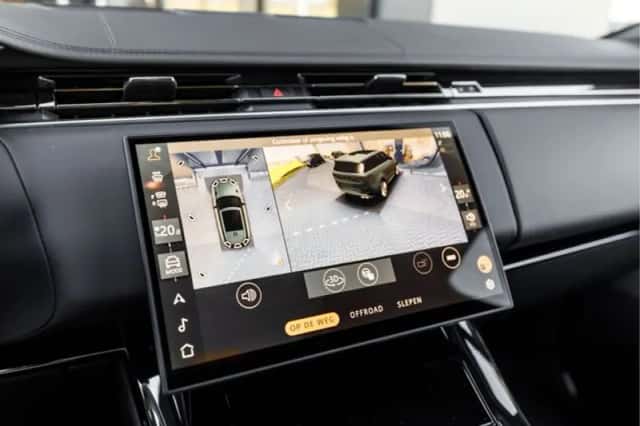 Land Rover Range Rover Sport (2026) thumbnail 14