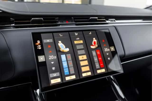 Land Rover Range Rover Sport (2026) thumbnail 16