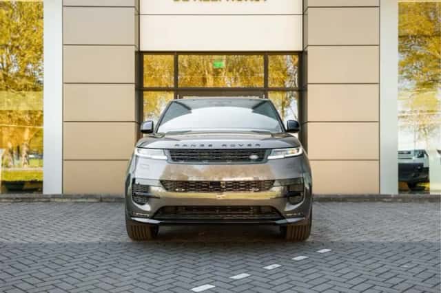 Land Rover Range Rover Sport (2026) thumbnail 6
