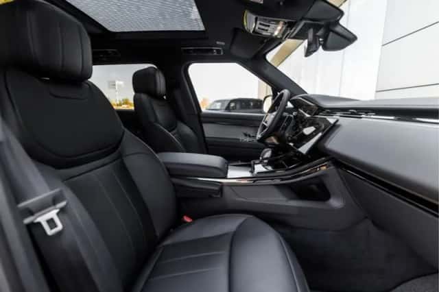 Land Rover Range Rover Sport (2026) thumbnail 51