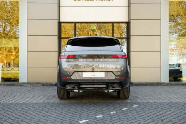 Land Rover Range Rover Sport (2026) thumbnail 7
