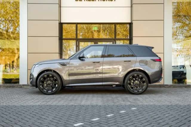 Land Rover Range Rover Sport (2026) thumbnail 8