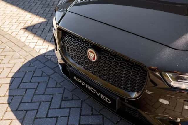 Jaguar I-Pace (2022) thumbnail 22