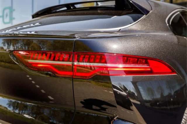 Jaguar I-Pace (2022) thumbnail 27