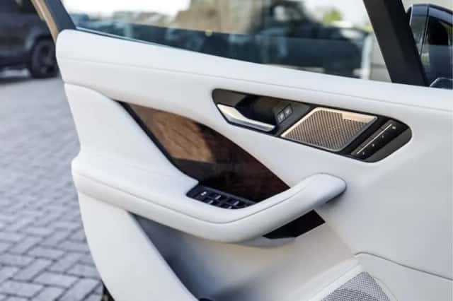Jaguar I-Pace (2022) thumbnail 34
