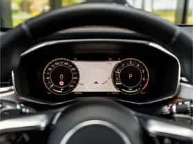 Jaguar F-Pace (2023) thumbnail 10