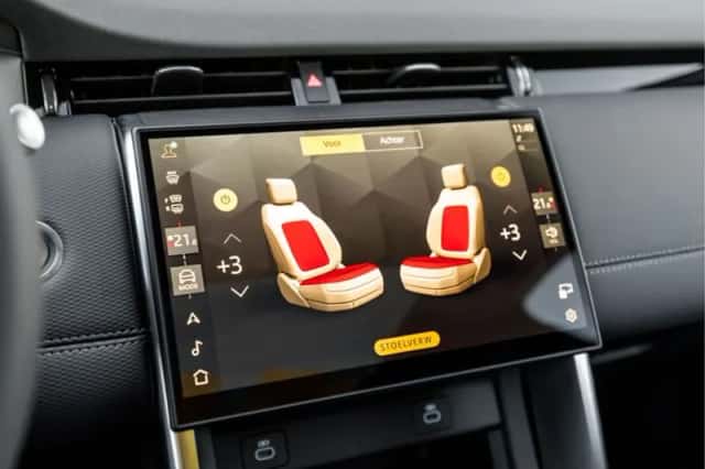 Land Rover Discovery Sport (2026) thumbnail 15
