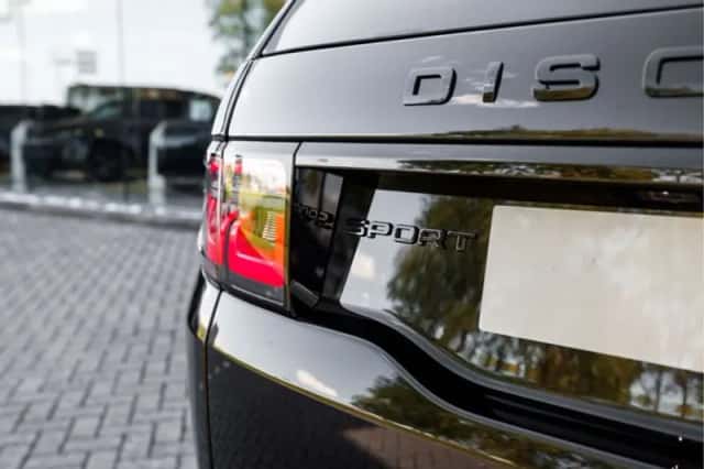 Land Rover Discovery Sport (2026) thumbnail 31