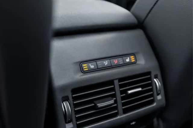 Land Rover Discovery Sport (2026) thumbnail 44
