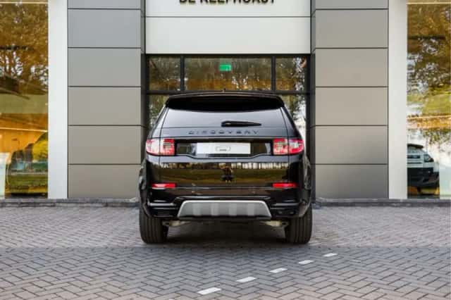 Land Rover Discovery Sport (2026) thumbnail 7