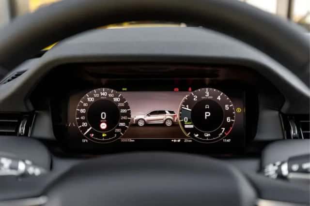 Land Rover Discovery Sport (2026) thumbnail 10