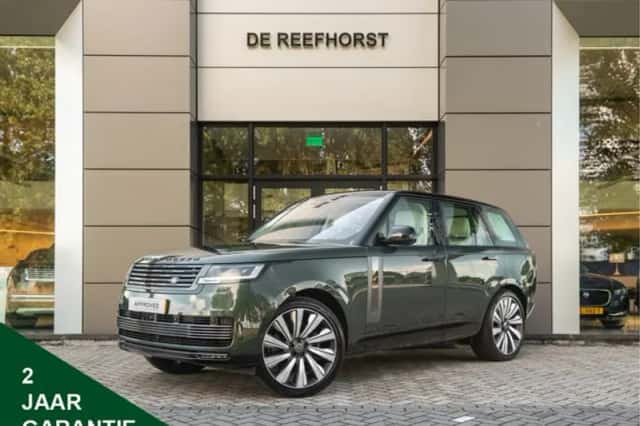 Land Rover Range Rover (2023) thumbnail 1