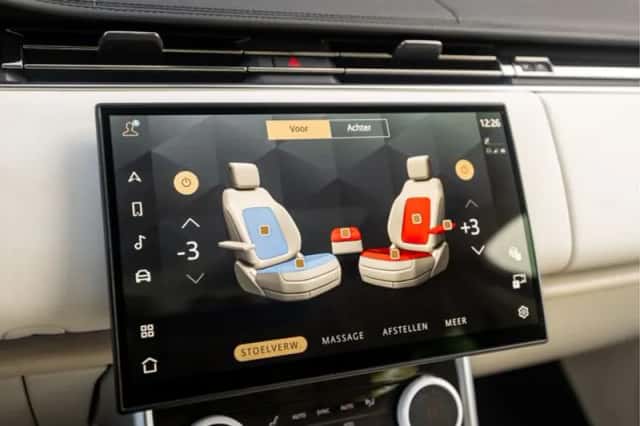 Land Rover Range Rover (2023) thumbnail 15