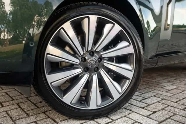 Land Rover Range Rover (2023) thumbnail 19