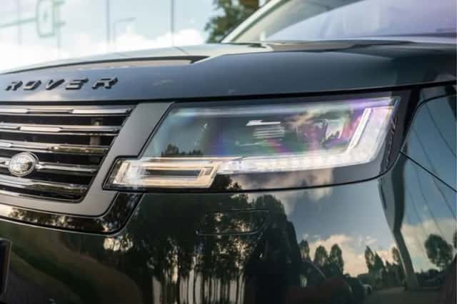 Land Rover Range Rover (2023) thumbnail 24