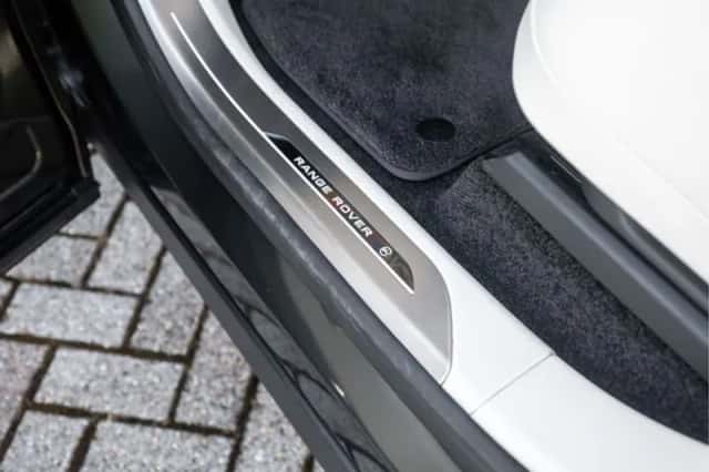 Land Rover Range Rover (2023) thumbnail 38