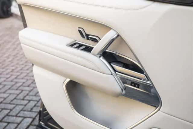 Land Rover Range Rover (2023) thumbnail 40