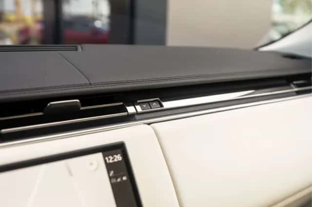 Land Rover Range Rover (2023) thumbnail 46