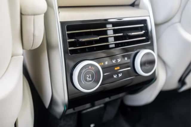 Land Rover Range Rover (2023) thumbnail 60