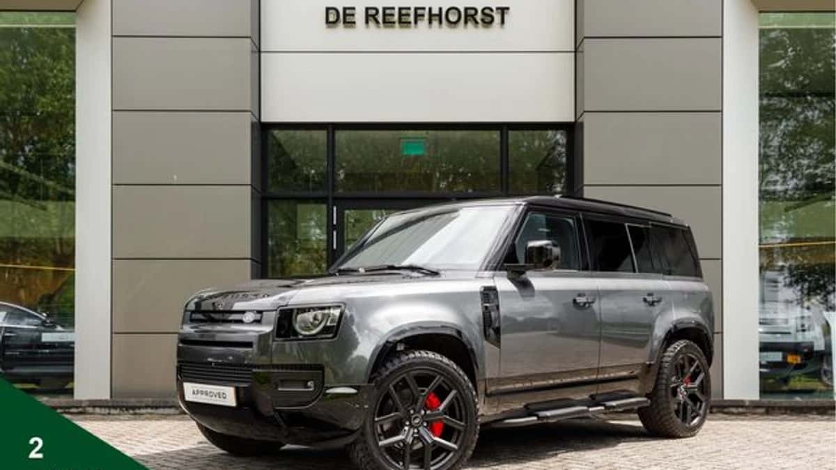 Land Rover Defender (2025) — foto 1