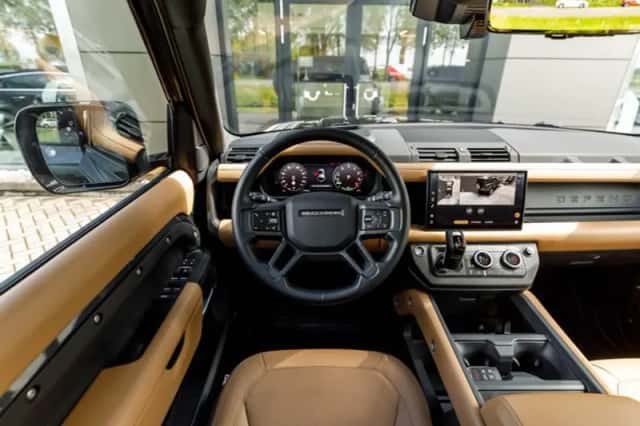 Land Rover Defender (2025) thumbnail 11