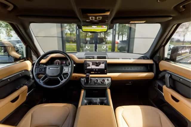 Land Rover Defender (2025) thumbnail 17