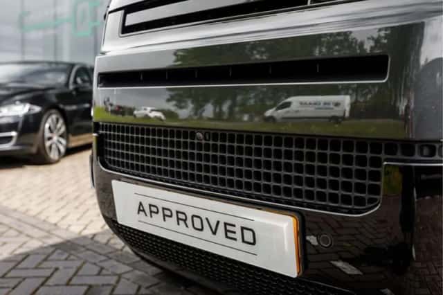 Land Rover Defender (2025) thumbnail 23