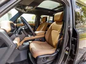 Land Rover Defender (2025) thumbnail 4