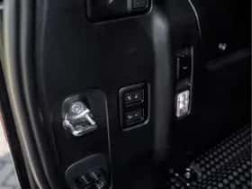 Land Rover Defender (2025) thumbnail 35
