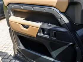 Land Rover Defender (2025) thumbnail 38