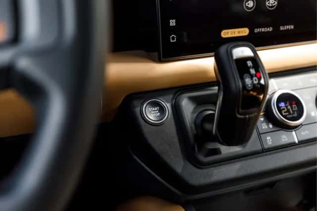 Land Rover Defender (2025) thumbnail 43
