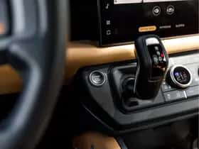 Land Rover Defender (2025) thumbnail 43