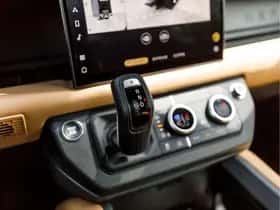 Land Rover Defender (2025) thumbnail 44