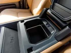 Land Rover Defender (2025) thumbnail 49