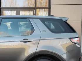 Land Rover Discovery Sport (2018) thumbnail 26